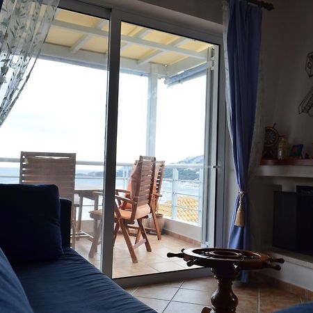 Giorgis Home Seafront Schinias Extérieur photo