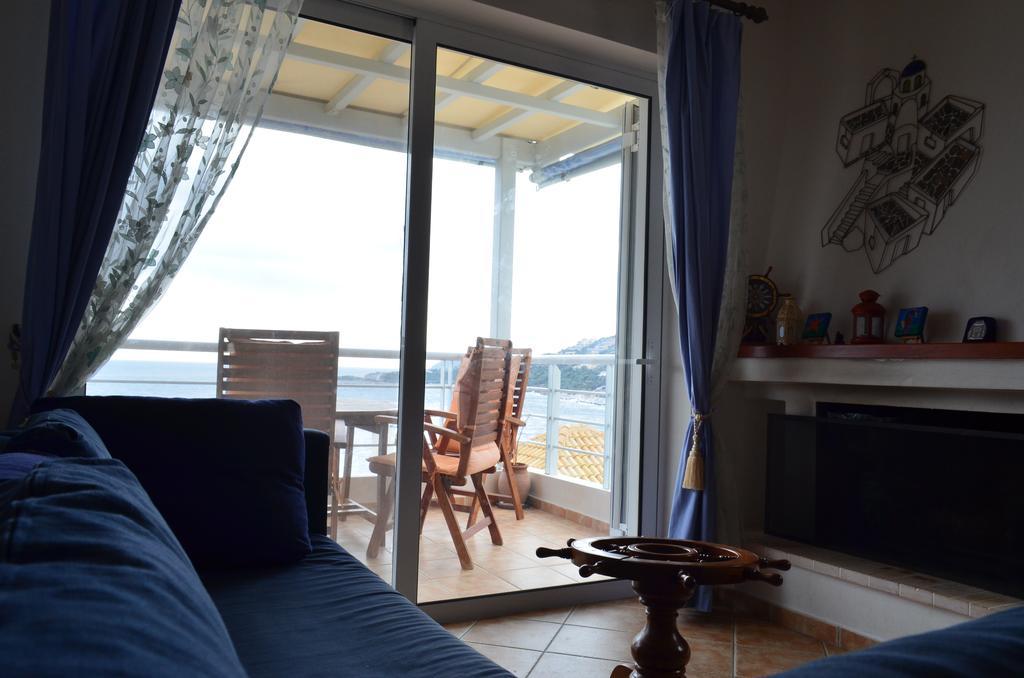 Giorgis Home Seafront Schinias Extérieur photo